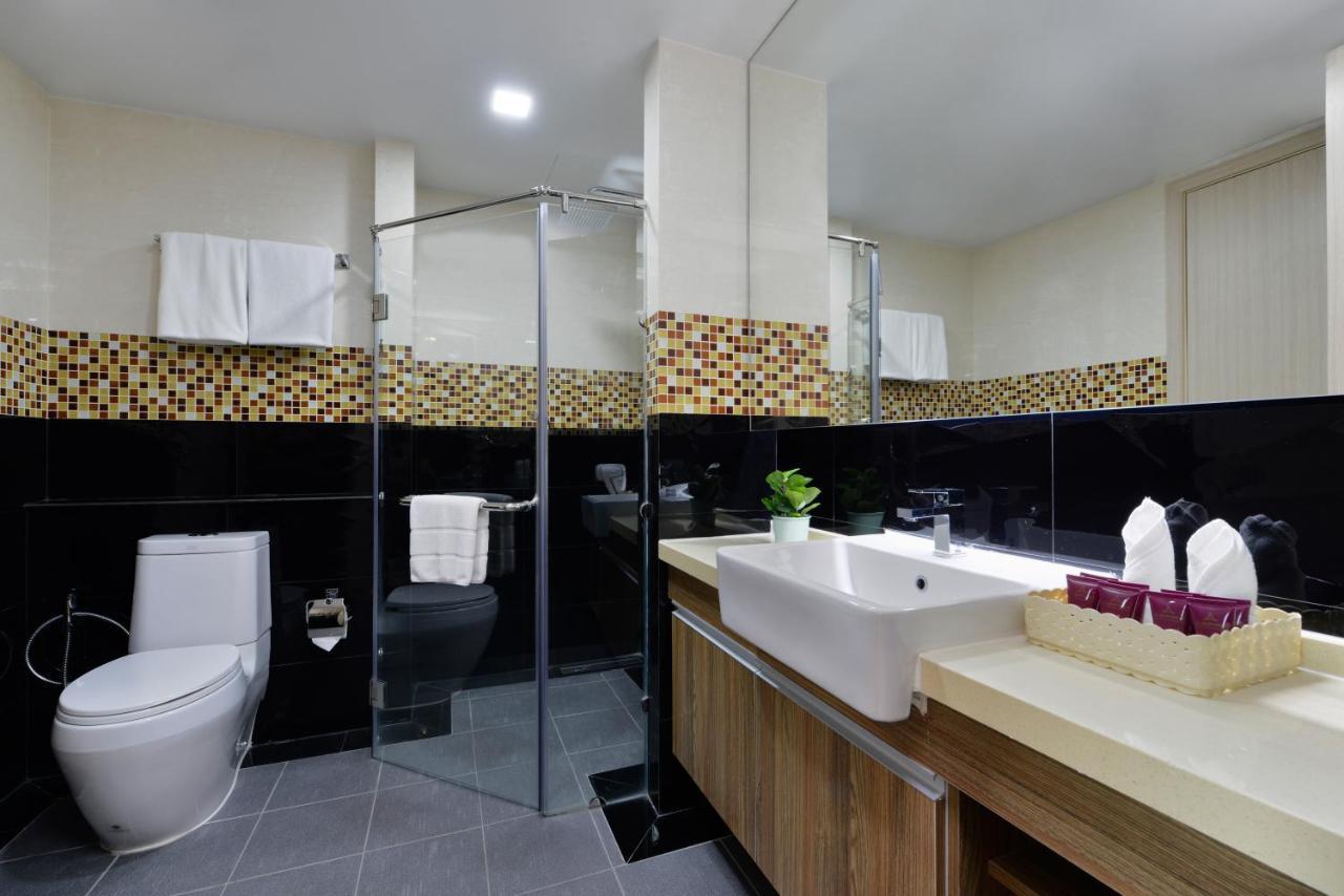 Ramada By Wyndham Bangkok Ten Ekamai Residences Εξωτερικό φωτογραφία