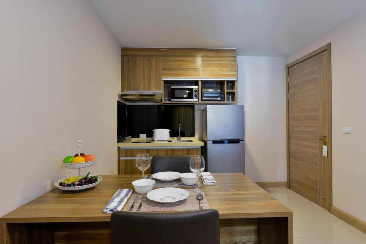 Ramada By Wyndham Bangkok Ten Ekamai Residences Εξωτερικό φωτογραφία