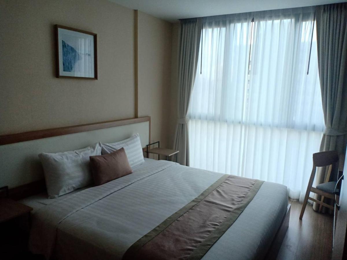 Ramada By Wyndham Bangkok Ten Ekamai Residences Εξωτερικό φωτογραφία