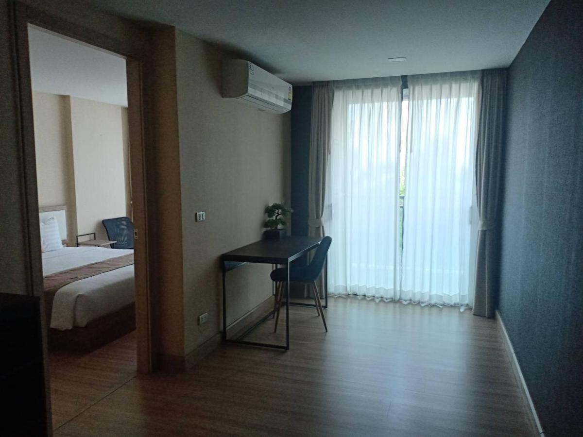 Ramada By Wyndham Bangkok Ten Ekamai Residences Εξωτερικό φωτογραφία