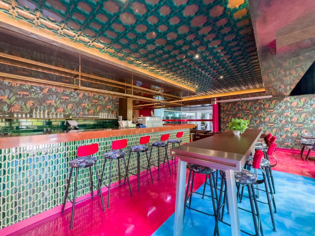 Ramada By Wyndham Bangkok Ten Ekamai Residences Εξωτερικό φωτογραφία