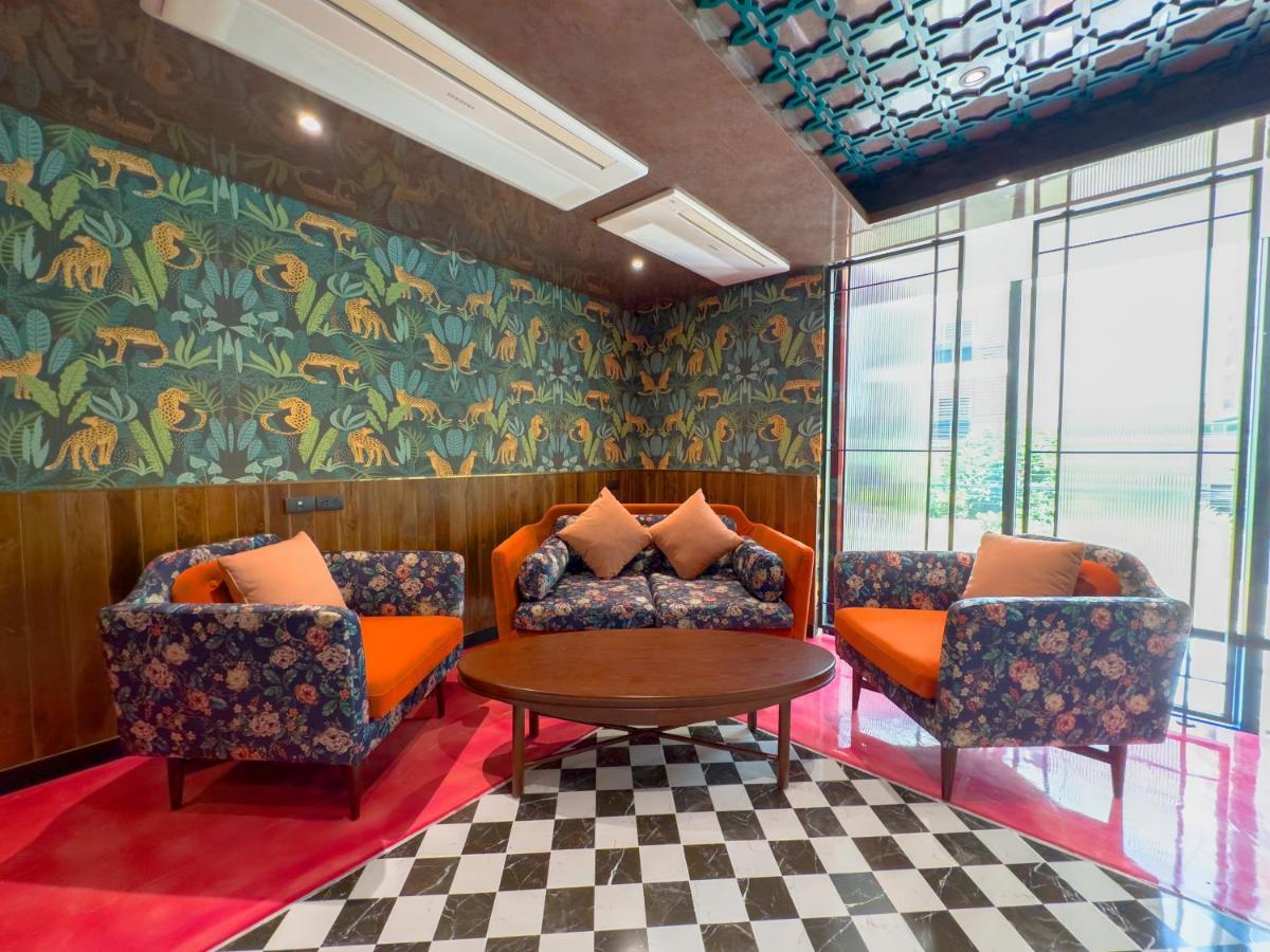 Ramada By Wyndham Bangkok Ten Ekamai Residences Εξωτερικό φωτογραφία