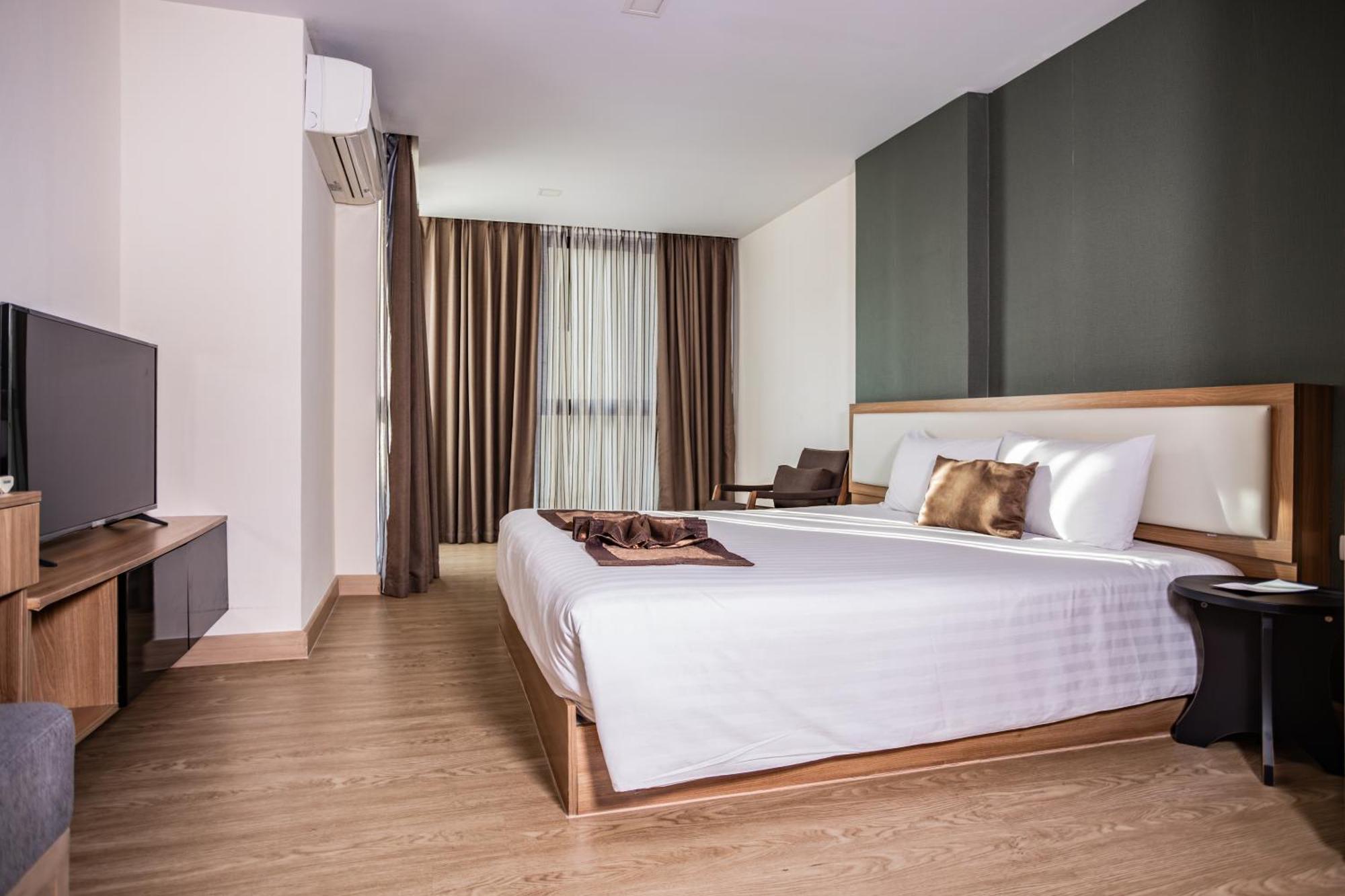 Ramada By Wyndham Bangkok Ten Ekamai Residences Εξωτερικό φωτογραφία