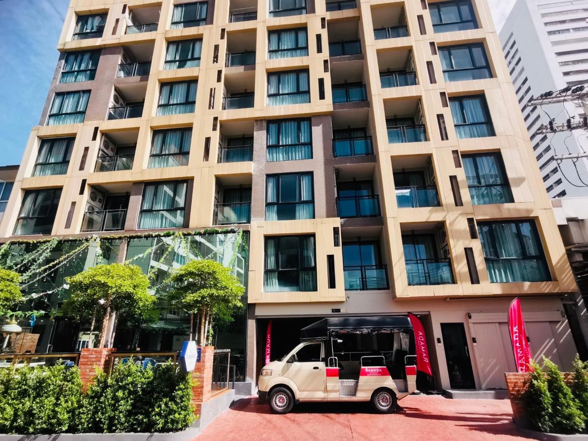 Ramada By Wyndham Bangkok Ten Ekamai Residences Εξωτερικό φωτογραφία