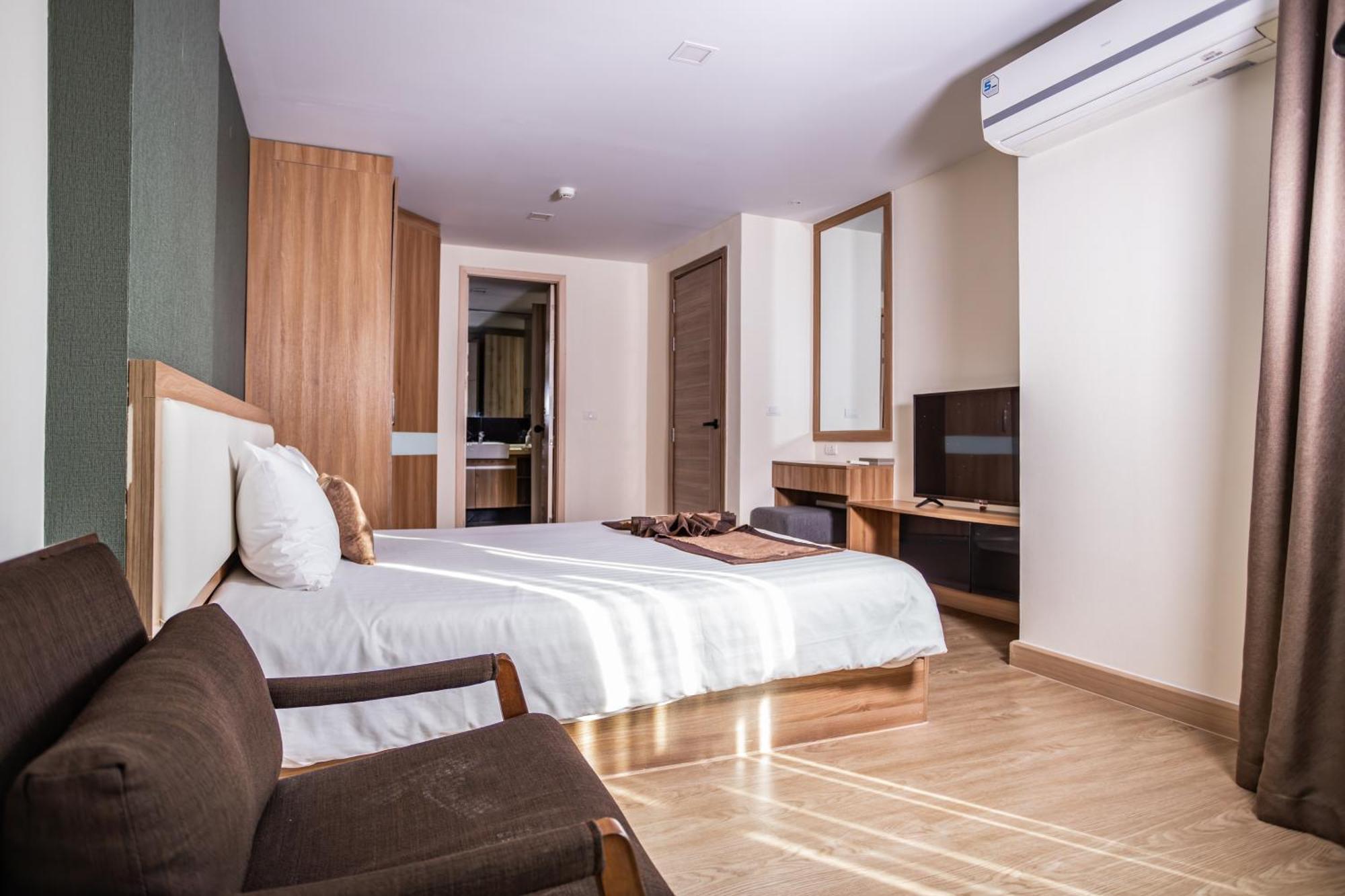 Ramada By Wyndham Bangkok Ten Ekamai Residences Εξωτερικό φωτογραφία