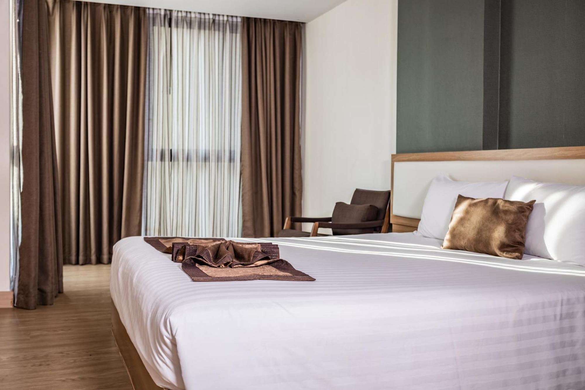Ramada By Wyndham Bangkok Ten Ekamai Residences Εξωτερικό φωτογραφία