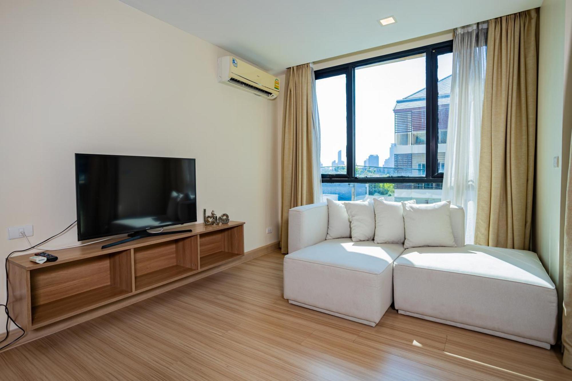 Ramada By Wyndham Bangkok Ten Ekamai Residences Εξωτερικό φωτογραφία