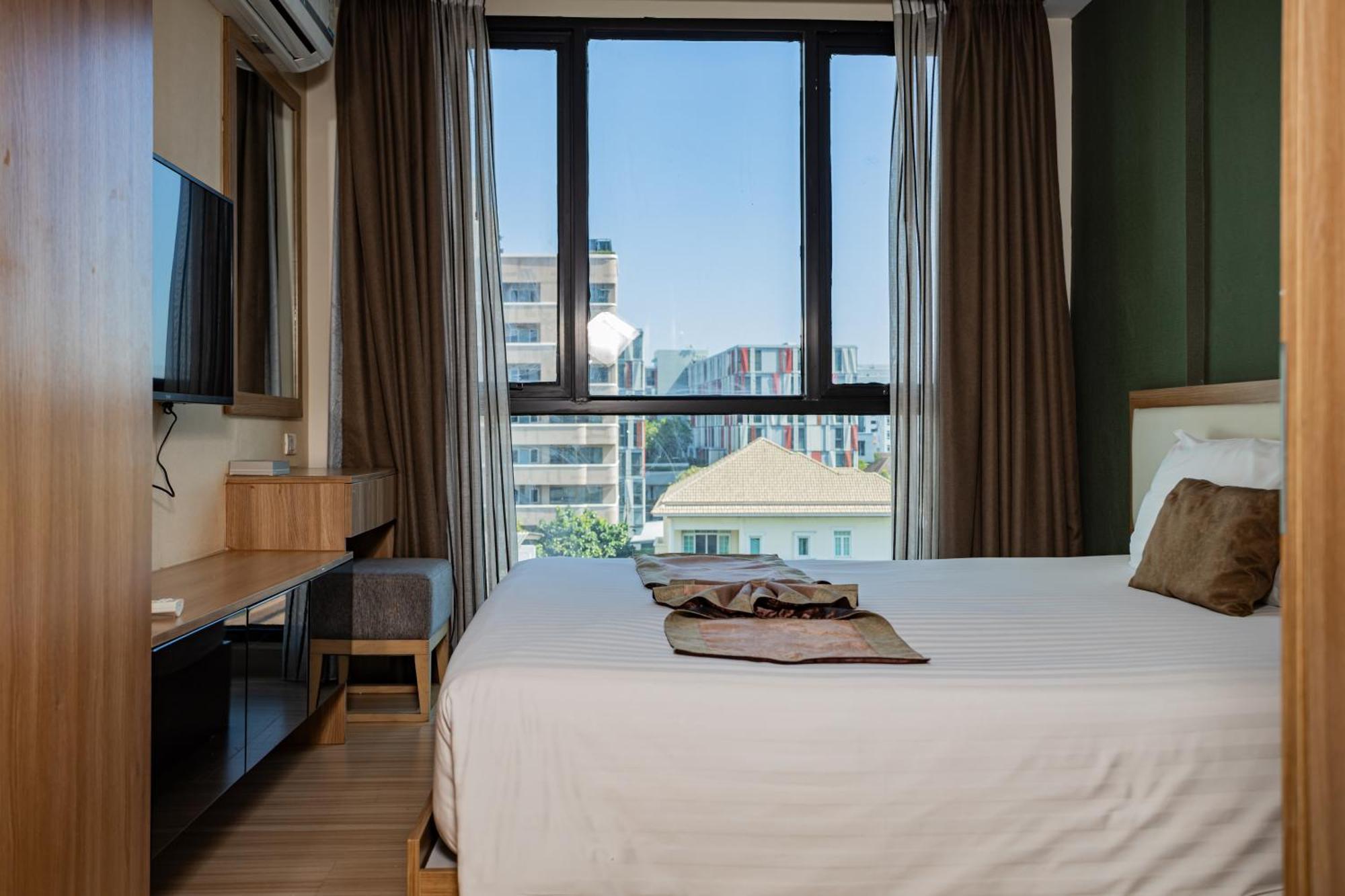 Ramada By Wyndham Bangkok Ten Ekamai Residences Εξωτερικό φωτογραφία
