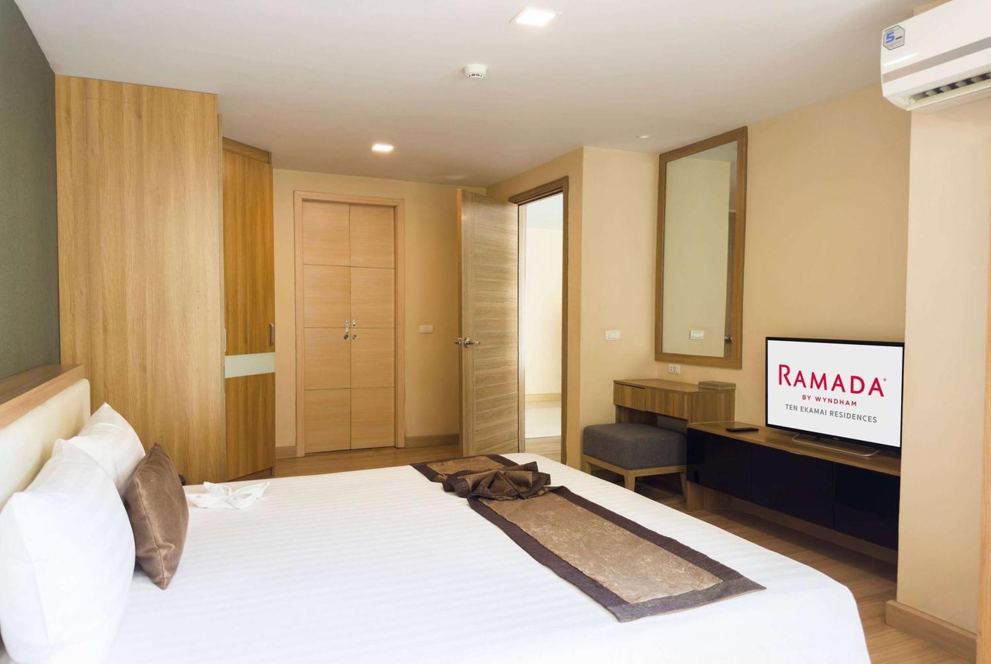 Ramada By Wyndham Bangkok Ten Ekamai Residences Εξωτερικό φωτογραφία