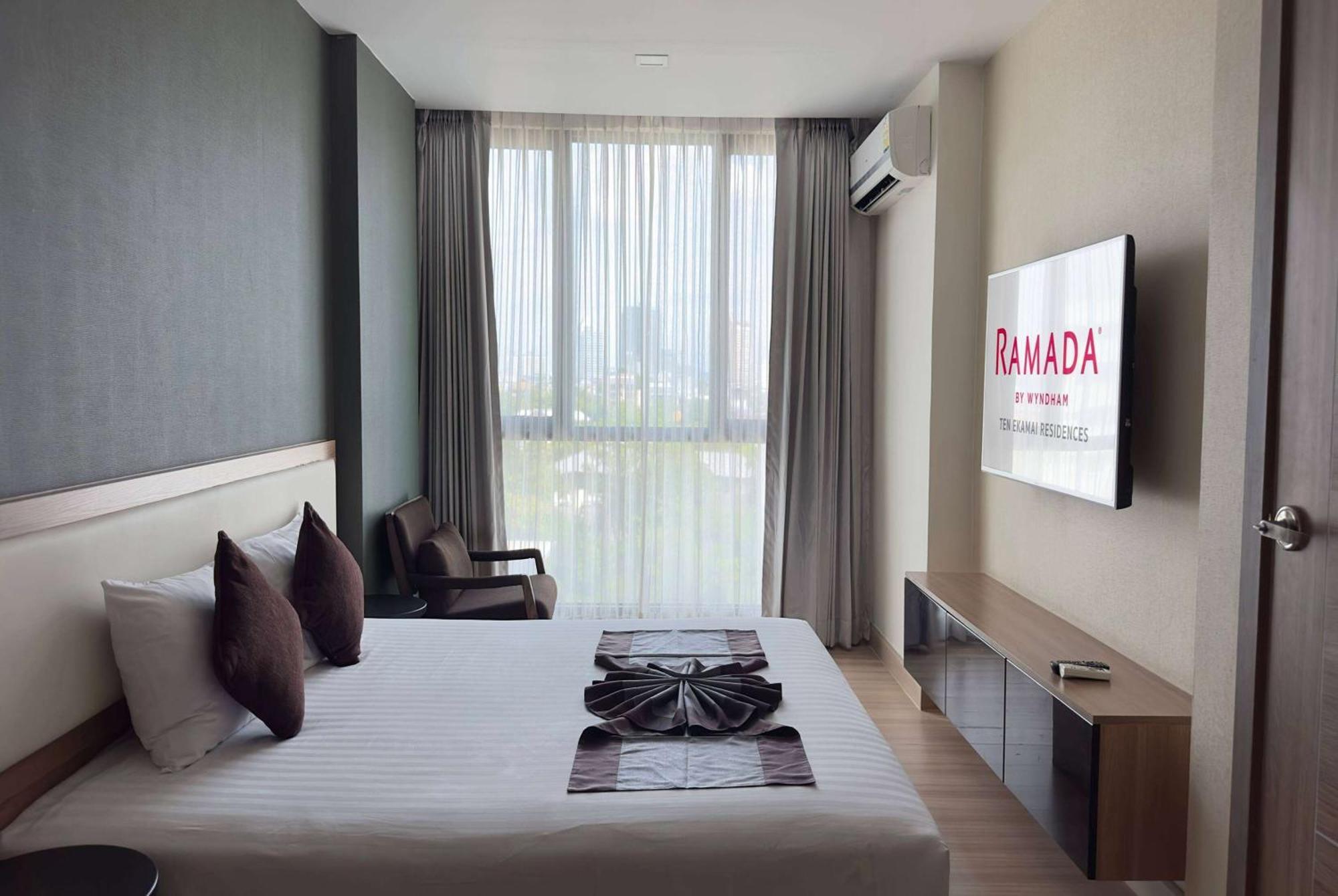 Ramada By Wyndham Bangkok Ten Ekamai Residences Εξωτερικό φωτογραφία