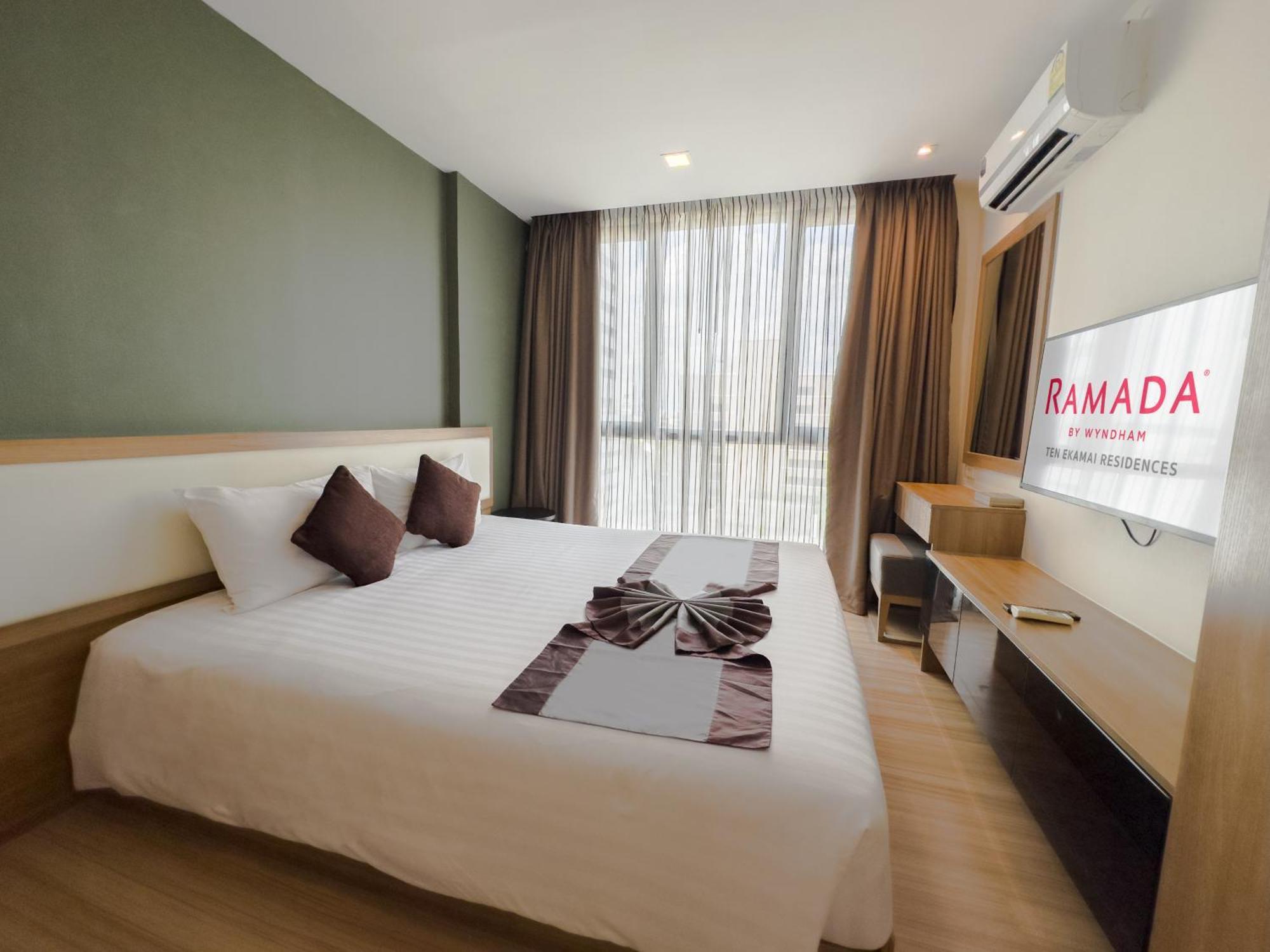 Ramada By Wyndham Bangkok Ten Ekamai Residences Εξωτερικό φωτογραφία