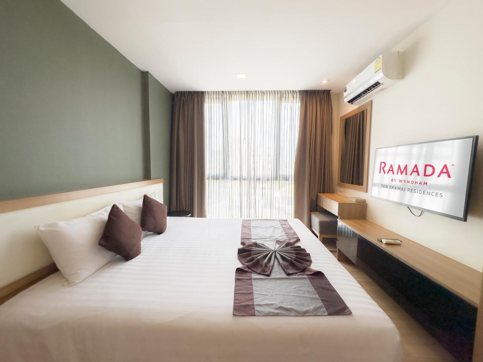 Ramada By Wyndham Bangkok Ten Ekamai Residences Εξωτερικό φωτογραφία